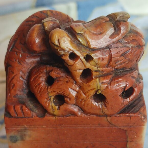 Vintage Red Jade Dragon Stamp - Picture 11 of 13